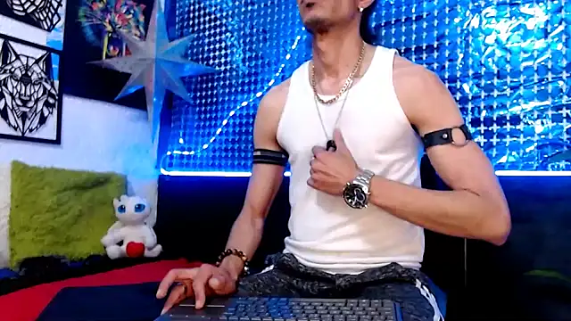 Snapshot of Mensecret69 chatting on January 2025 10:01:01 PM Mensecret69 online show from January 2025 10:01:01 PM