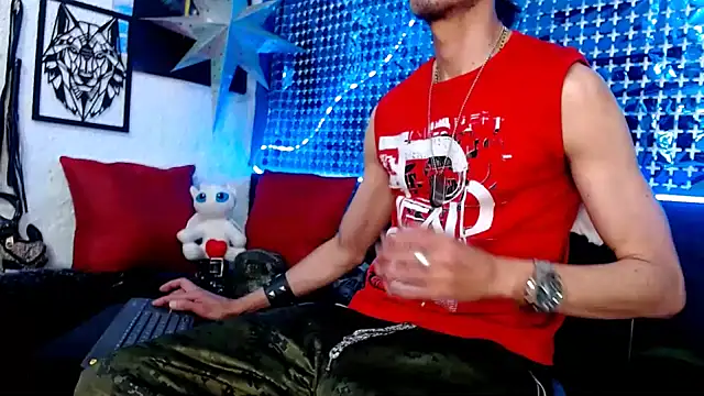 Snapshot of Mensecret69 chatting on January 2025 10:24:01 PM Mensecret69 online show from January 2025 10:24:01 PM