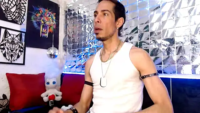 Snapshot of Mensecret69 chatting on January 2025 07:39:02 PM Mensecret69 online show from January 2025 07:39:02 PM