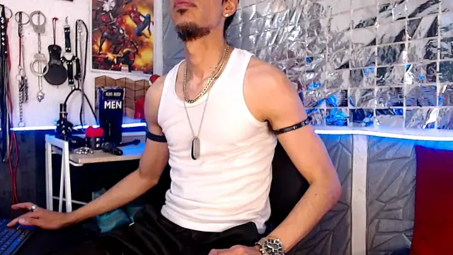 Snapshot of Mensecret69 chatting on February 2025 06:27:02 PM Mensecret69 online show from February 2025 06:27:02 PM