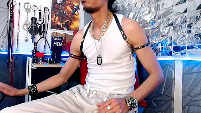 Snapshot of Mensecret69 chatting on February 2025 09:19:02 PM Mensecret69 online show from February 2025 09:19:02 PM