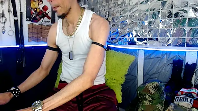 Snapshot of Mensecret69 chatting on March 2025 08:38:02 PM Mensecret69 online show from March 2025 08:38:02 PM