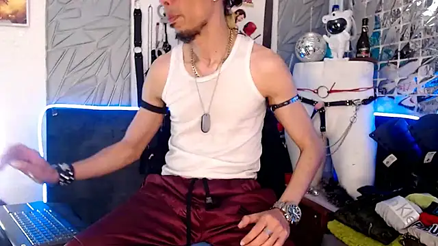 Snapshot of Mensecret69 chatting on March 2025 01:00:01 AM Mensecret69 online show from March 2025 01:00:01 AM