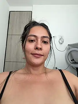 Sophie  Foxxx online show from May 2026 02:35:02 PM