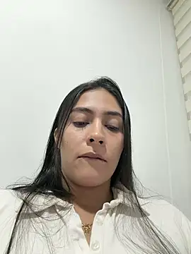 Sophie  Foxxx online show from May 2026 12:07:02 AM