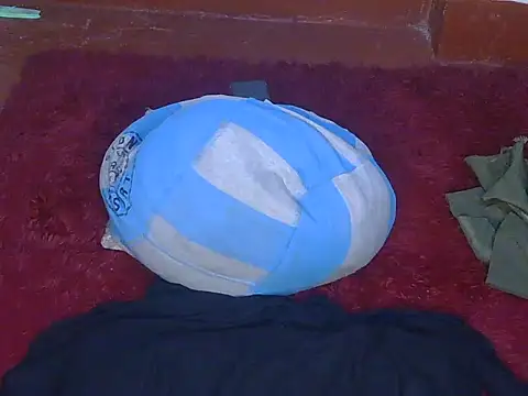 Snapshot of Pretty_hazel chatting on February 2026 07:42:02 PM Pretty hazel online show from February 2026 07:42:02 PM