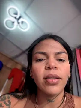 Charly  online show from October 2025 03:32:01 PM