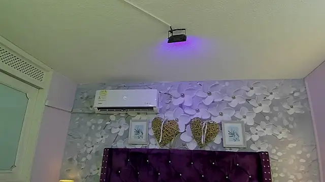 dalila salazar online show from April 2026 03:02:01 AM
