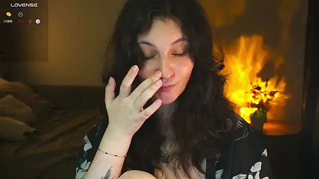 Snapshot of kshishtan chatting on October 2025 06:06:02 AM kshishtan online show from October 2025 06:06:02 AM