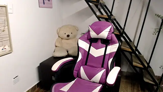 Snapshot of samantha_baby_ chatting on November 2025 08:53:02 PM samantha baby online show from November 2025 08:53:02 PM