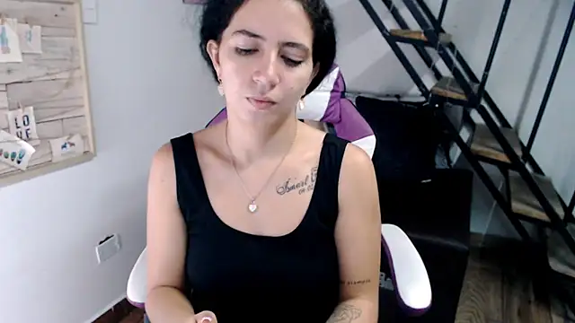 Snapshot of samantha_baby_ chatting on December 2025 05:52:01 PM samantha baby online show from December 2025 05:52:01 PM