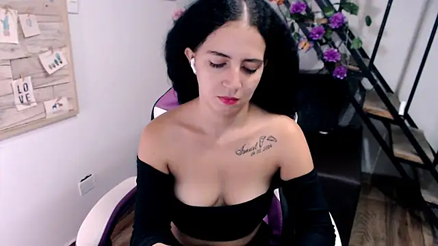 Snapshot of samantha_baby_ chatting on February 2026 12:24:02 PM samantha baby online show from February 2026 12:24:02 PM