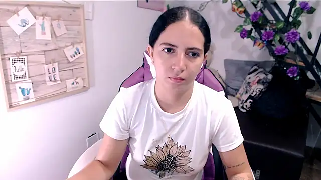 samantha baby  online show from May 2026 04:12:01 PM