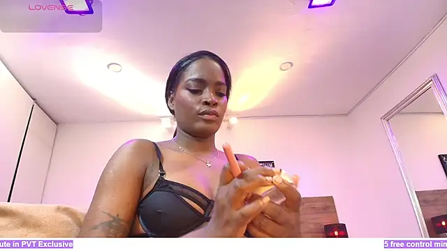 Snapshot of KAROL-SCOTT chatting on March 2025 08:37:02 AM KAROL-SCOTT online show from March 2025 08:37:02 AM