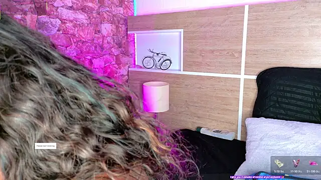 KAROL-SCOTT online show from May 2026 07:56:01 PM