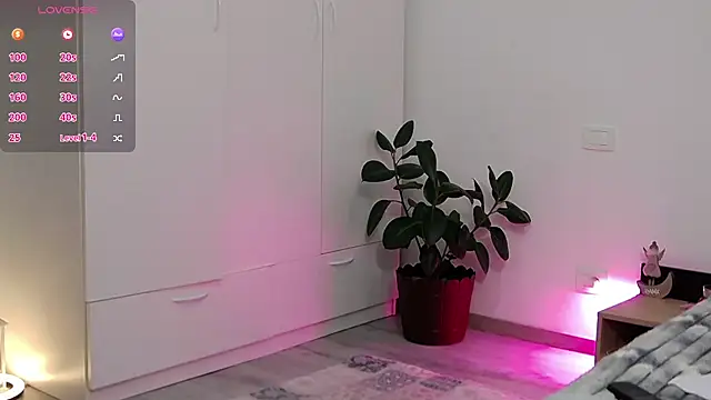 Snapshot of YourSweetSinn chatting on October 2025 07:55:01 PM YourSweetSinn online show from October 2025 07:55:01 PM