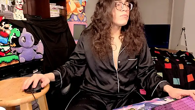 ShinyCherub online show from December 2025 12:51:01 AM