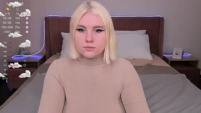 Snapshot of art_lovee chatting on January 2025 08:39:02 AM art lovee online show from January 2025 08:39:02 AM