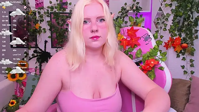 Snapshot of art_lovee chatting on October 2025 02:23:02 AM art lovee online show from October 2025 02:23:02 AM