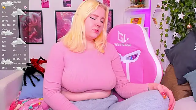 art lovee online show from December 2025 02:19:01 AM