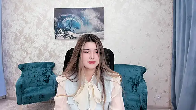 AnneTLi online show from December 2024 07:12:02 PM