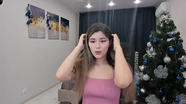 AnneTLi online show from December 2024 03:39:01 AM