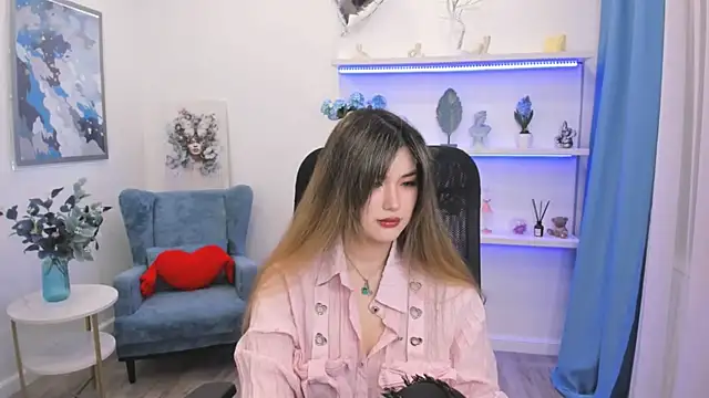 AnneTLi online show from May 2026 03:14:02 AM