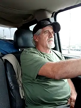 Snapshot of TTolbert chatting on March 2025 06:11:02 PM TTolbert online show from March 2025 06:11:02 PM