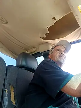 Snapshot of TTolbert chatting on September 2025 08:55:02 PM TTolbert online show from September 2025 08:55:02 PM