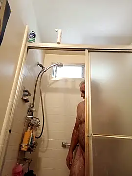 Snapshot of TTolbert chatting on January 2026 07:39:01 PM TTolbert online show from January 2026 07:39:01 PM