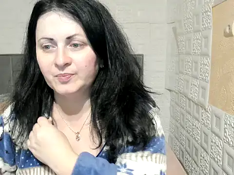 Lillian2 online show from March 2025 12:04:02 PM