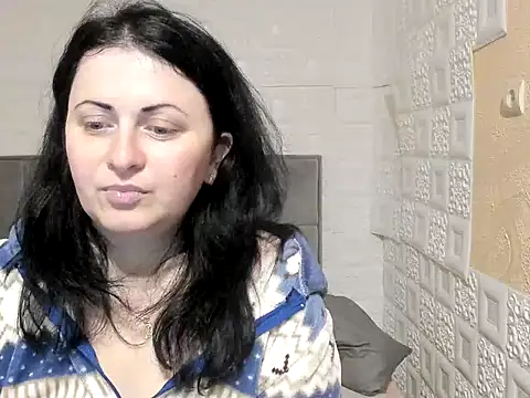 Lillian2 online show from March 2025 01:05:01 AM