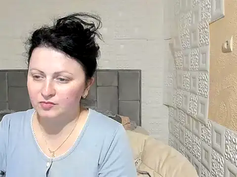 Lillian2 online show from March 2025 06:39:02 PM