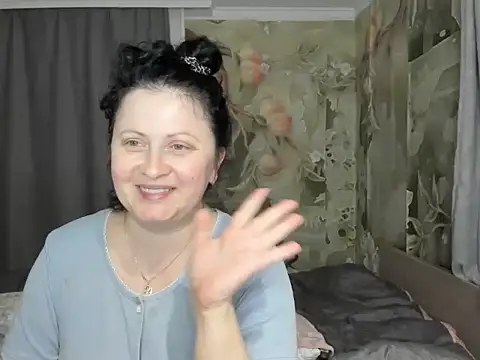Lillian2 online show from February 2026 07:18:01 AM