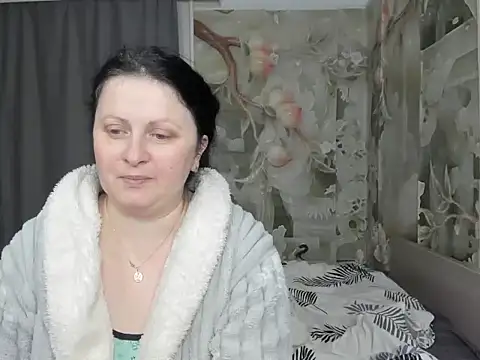 Lillian2 online show from February 2026 06:07:01 PM