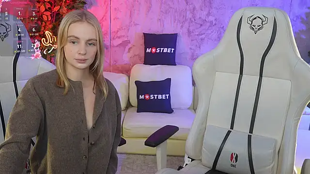 Snapshot of Angy_Netal chatting on December 2024 03:33:01 PM Angy Netal online show from December 2024 03:33:01 PM