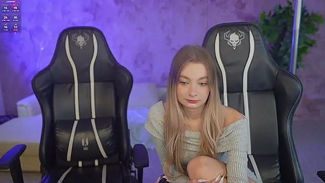 Snapshot of Angy_Netal chatting on October 2025 07:09:02 AM Angy Netal online show from October 2025 07:09:02 AM