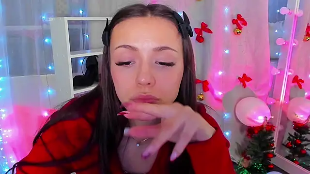 Snapshot of MipsyMipson chatting on December 2024 03:48:02 PM MipsyMipson online show from December 2024 03:48:02 PM