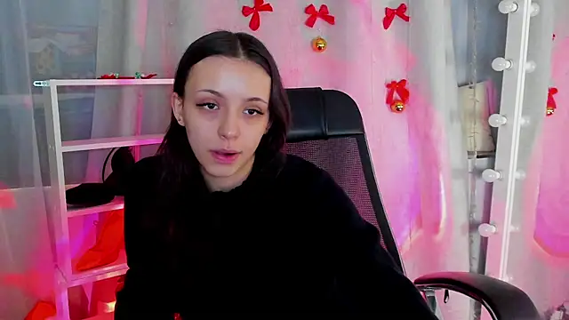 Snapshot of MipsyMipson chatting on December 2024 10:49:02 AM MipsyMipson online show from December 2024 10:49:02 AM