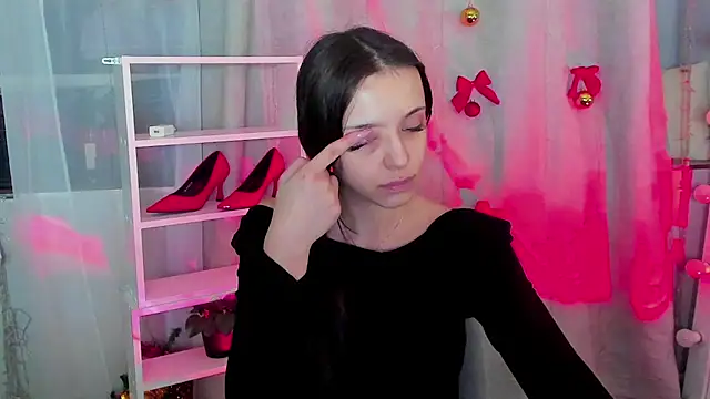 Snapshot of MipsyMipson chatting on December 2024 10:43:01 AM MipsyMipson online show from December 2024 10:43:01 AM