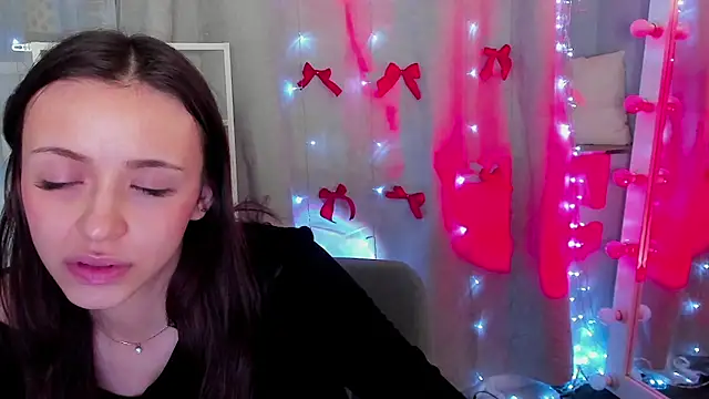 Snapshot of MipsyMipson chatting on January 2025 04:38:01 PM MipsyMipson online show from January 2025 04:38:01 PM