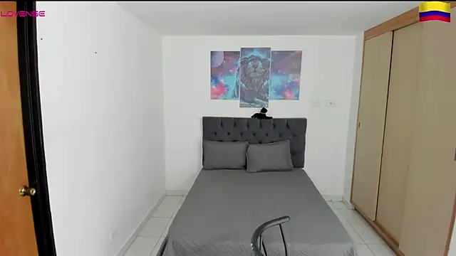 Snapshot of Louis_marley__ chatting on December 2024 09:54:01 PM Louis marley online show from December 2024 09:54:01 PM