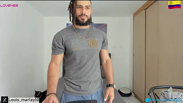 Snapshot of Louis_marley__ chatting on January 2025 04:59:01 PM Louis marley online show from January 2025 04:59:01 PM