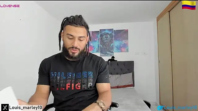 Snapshot of Louis_marley__ chatting on February 2025 08:17:02 PM Louis marley online show from February 2025 08:17:02 PM