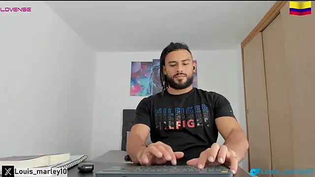 Snapshot of Louis_marley__ chatting on February 2025 08:47:02 PM Louis marley online show from February 2025 08:47:02 PM