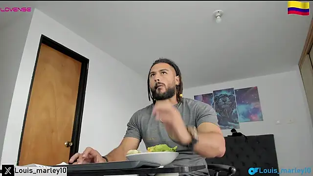 Snapshot of Louis_marley__ chatting on February 2025 10:09:01 PM Louis marley online show from February 2025 10:09:01 PM