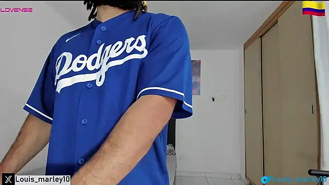 Snapshot of Louis_marley__ chatting on December 2025 09:31:02 PM Louis marley online show from December 2025 09:31:02 PM