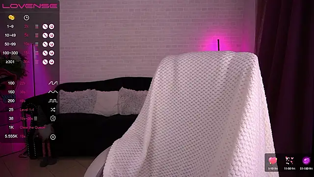 Daenerys Daenn online show from December 2024 07:54:01 AM