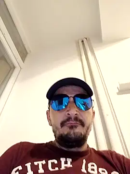 Snapshot of Adriandan1982 chatting on September 2025 09:50:01 PM Adriandan1982 online show from September 2025 09:50:01 PM