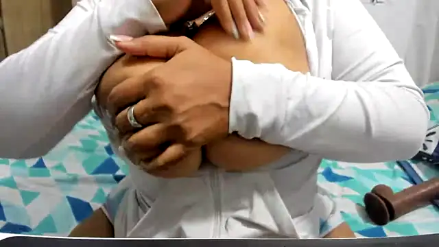 Snapshot of carlos_and_diana chatting on March 2026 05:13:01 AM carlos and diana online show from March 2026 05:13:01 AM